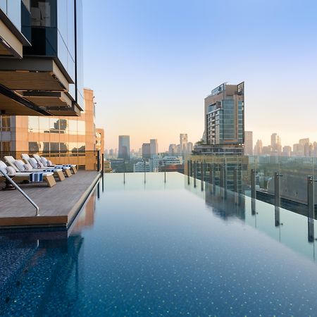 Hotel Indigo Bangkok Wireless Road By Ihg Εξωτερικό φωτογραφία Infinity pool at the hotel