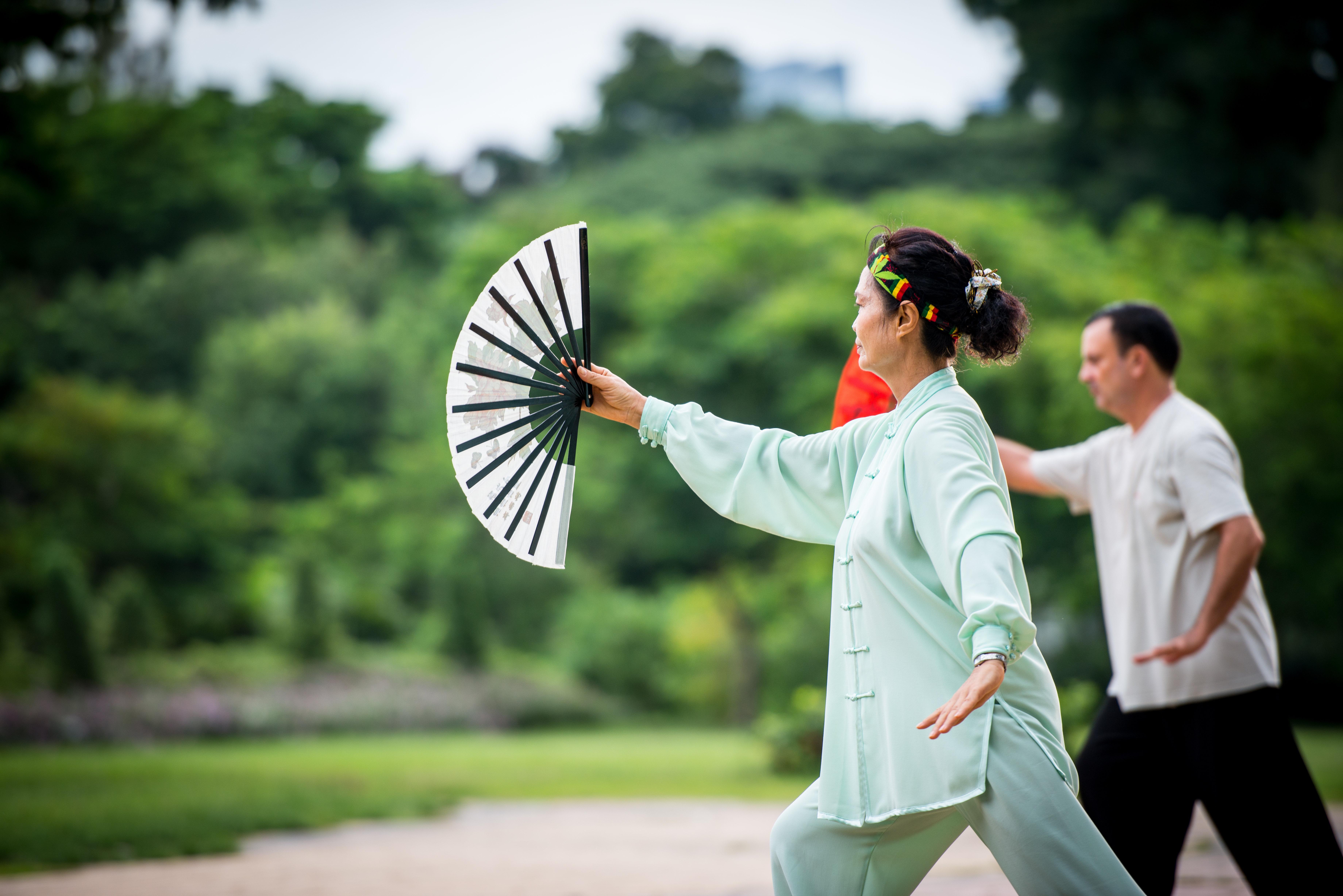 Hotel Indigo Bangkok Wireless Road By Ihg Εξωτερικό φωτογραφία Tai Chi